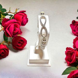 Infiniti Silvertone Beaded Rhinestone Bracelet Stretch NWOT